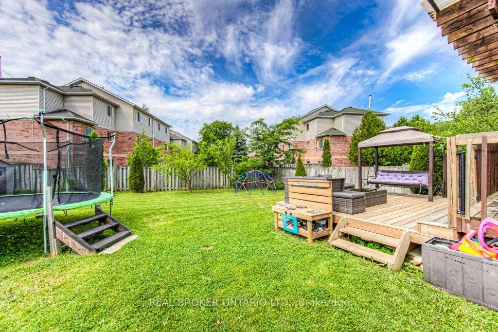 Photo 37 of Unit A, 645 Pinerow Crescent, Waterloo — HOMEH