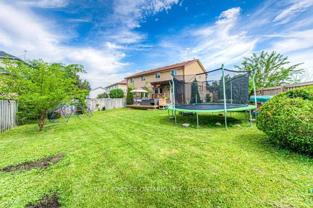 Photo 38 of Unit A, 645 Pinerow Crescent, Waterloo — HOMEH