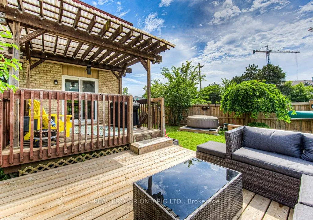 Photo 44 of Unit A, 645 Pinerow Crescent, Waterloo — HOMEH
