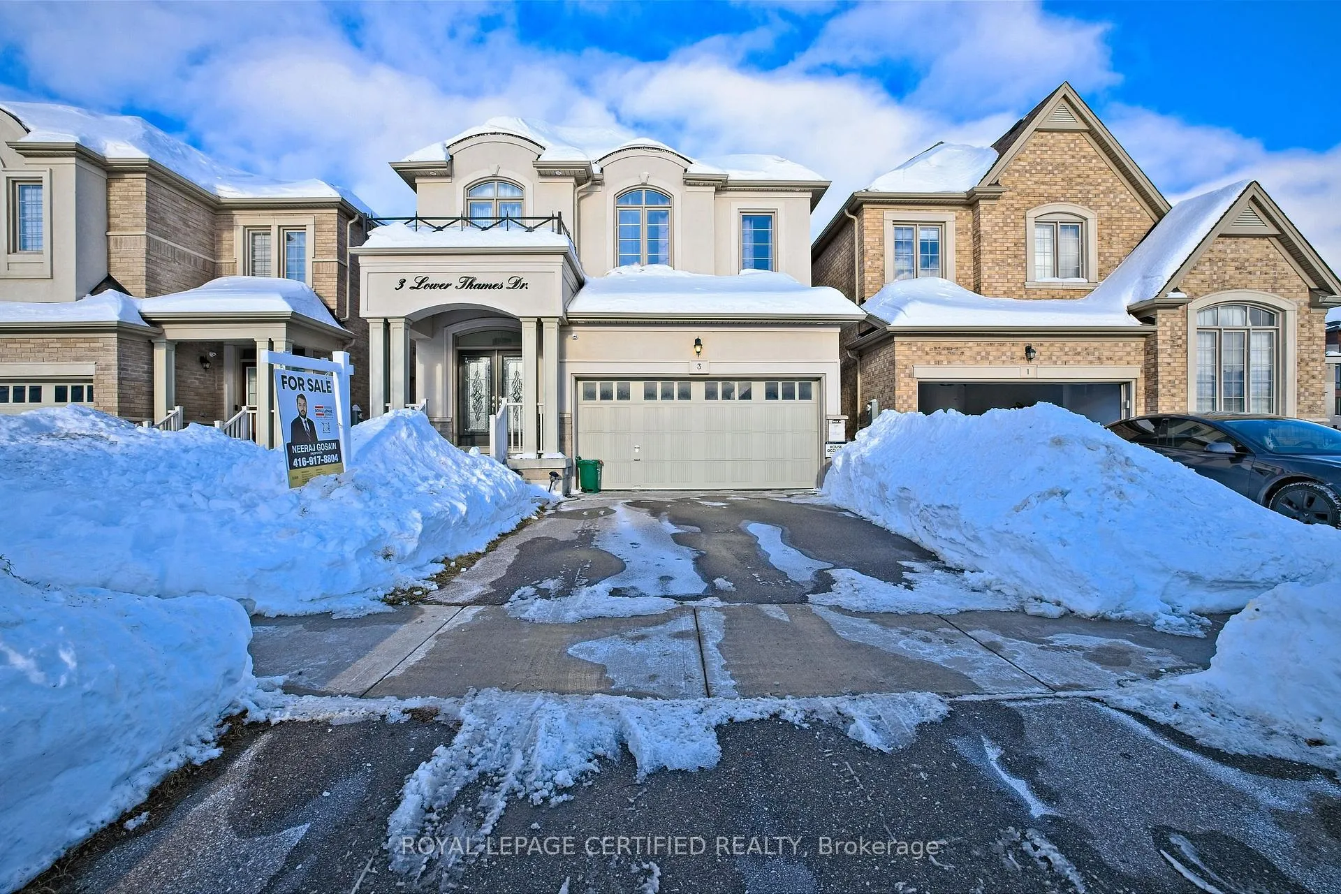 Photo 1 of 3 Lower Thames Drive, Brampton, Bram West — HOMEH