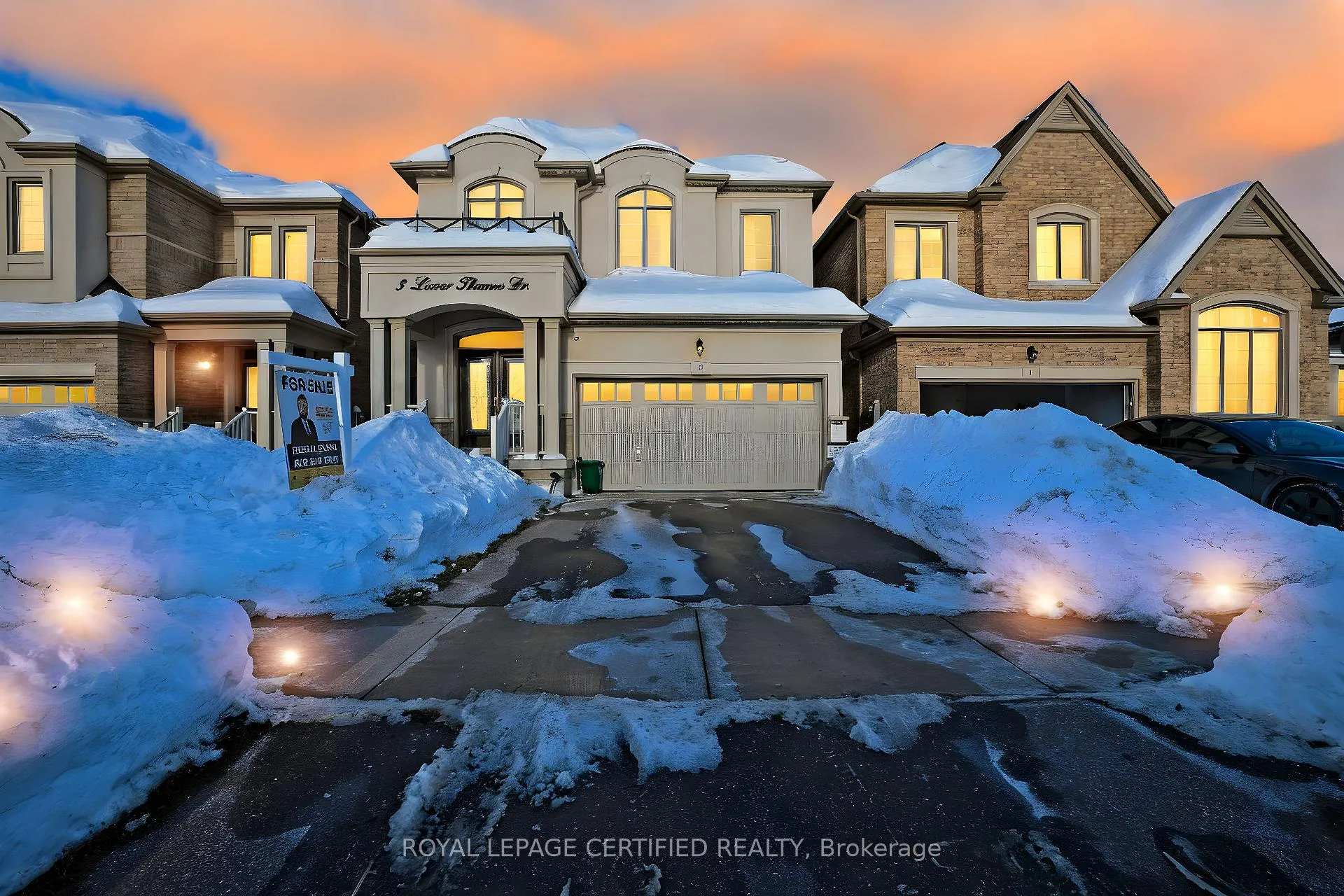 Photo 2 of 3 Lower Thames Drive, Brampton, Bram West — HOMEH