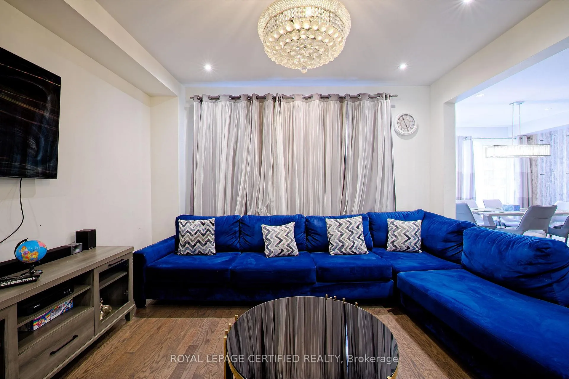 Photo 9 of 3 Lower Thames Drive, Brampton, Bram West — HOMEH