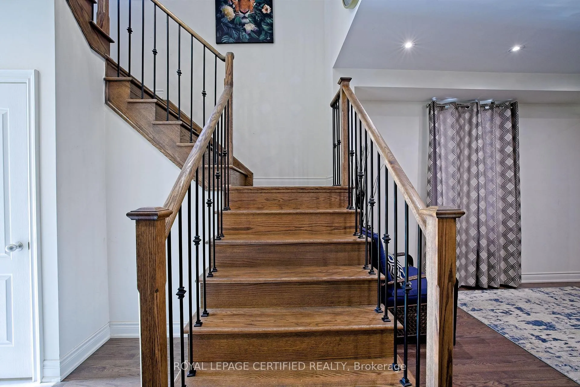 Photo 23 of 3 Lower Thames Drive, Brampton, Bram West — HOMEH
