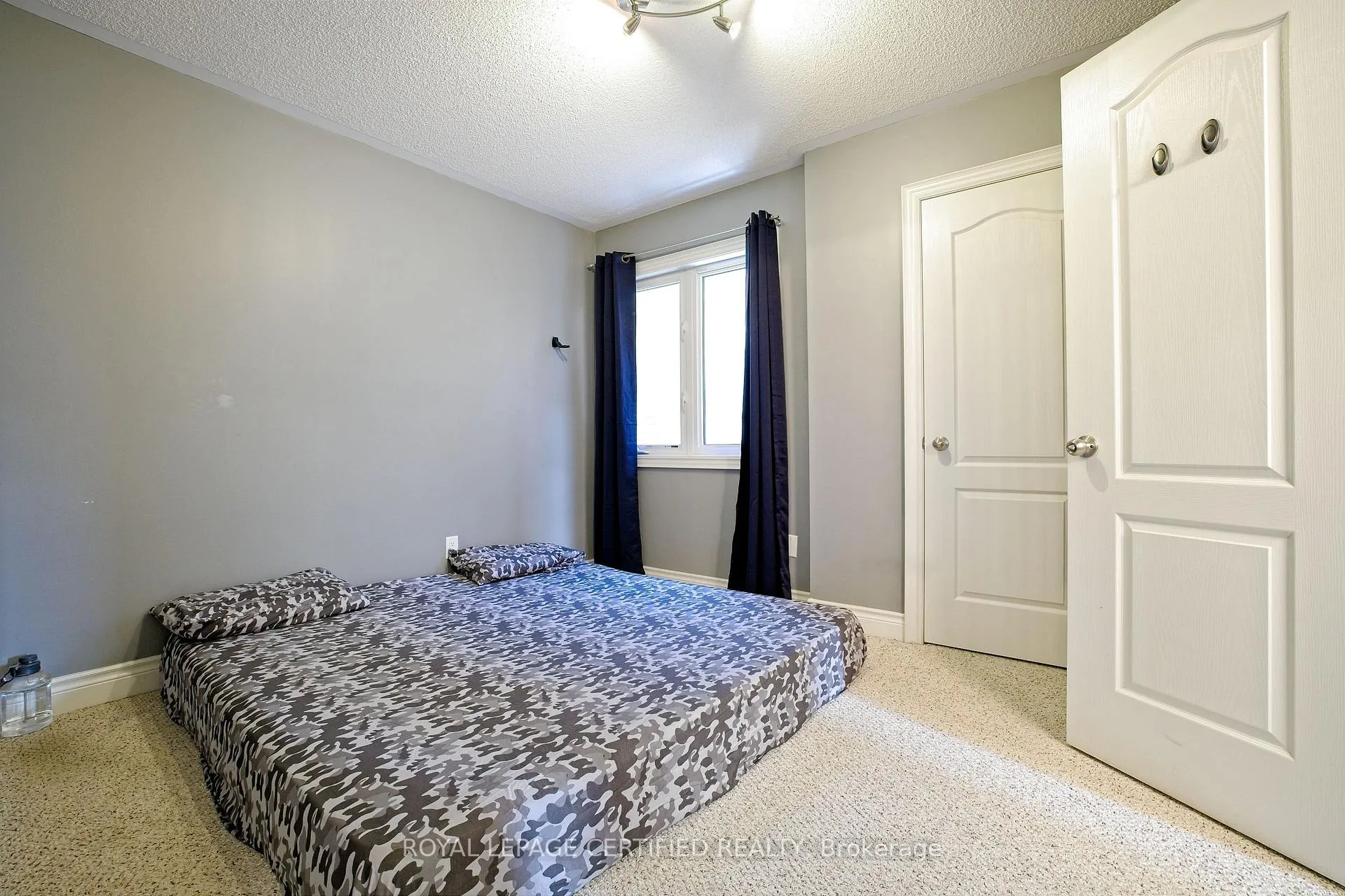 Photo 29 of 3 Lower Thames Drive, Brampton, Bram West — HOMEH