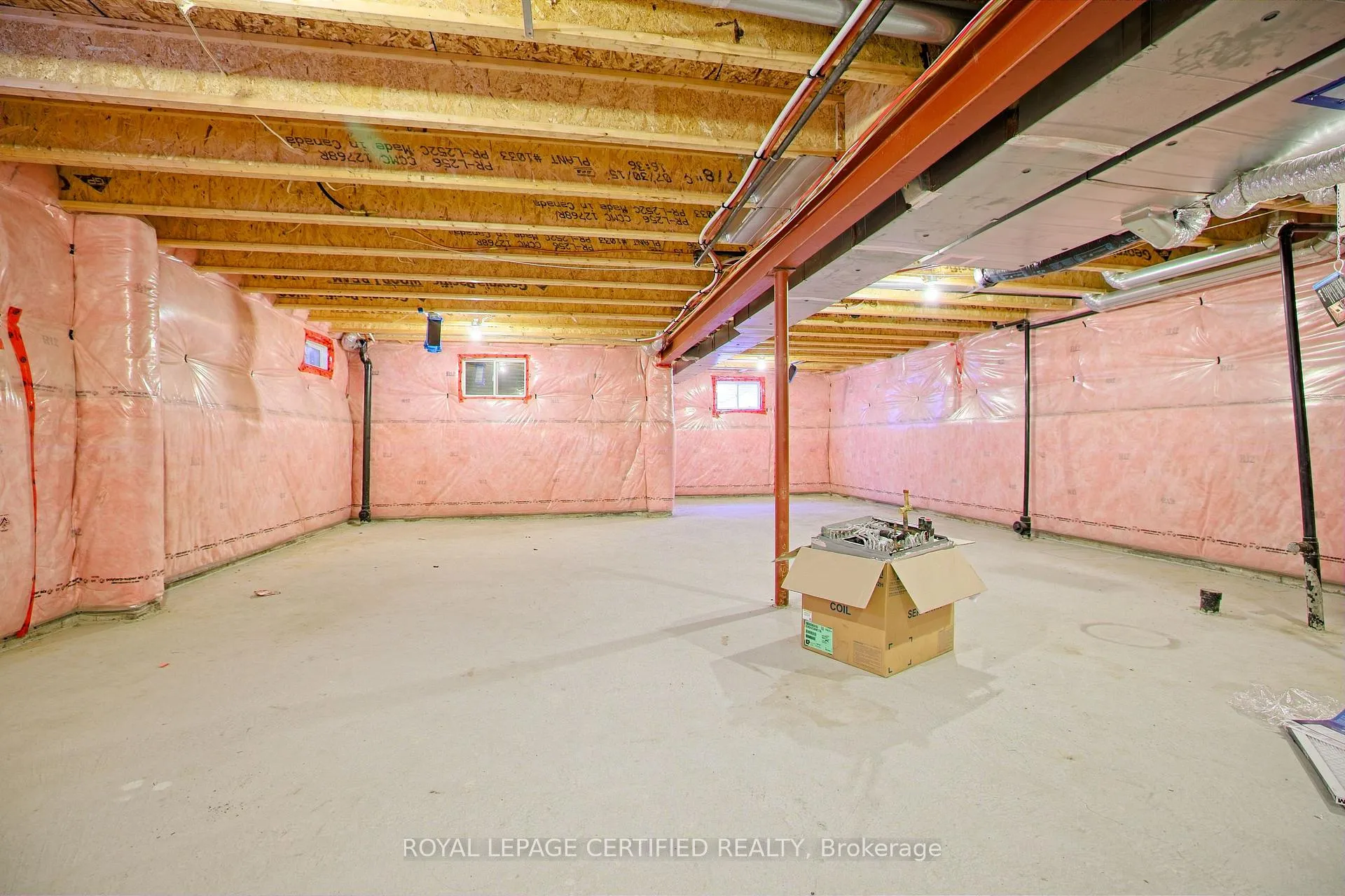 Photo 37 of 3 Lower Thames Drive, Brampton, Bram West — HOMEH