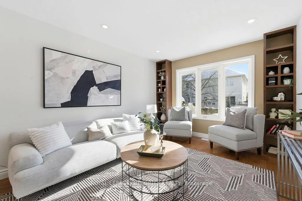 Photo 15 of 32 Central Park Drive, Ottawa, Central Park — HOMEH