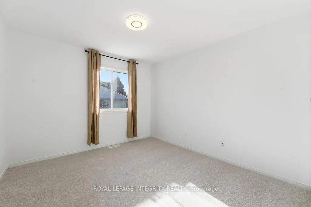 Photo 38 of 32 Central Park Drive, Ottawa, Central Park — HOMEH