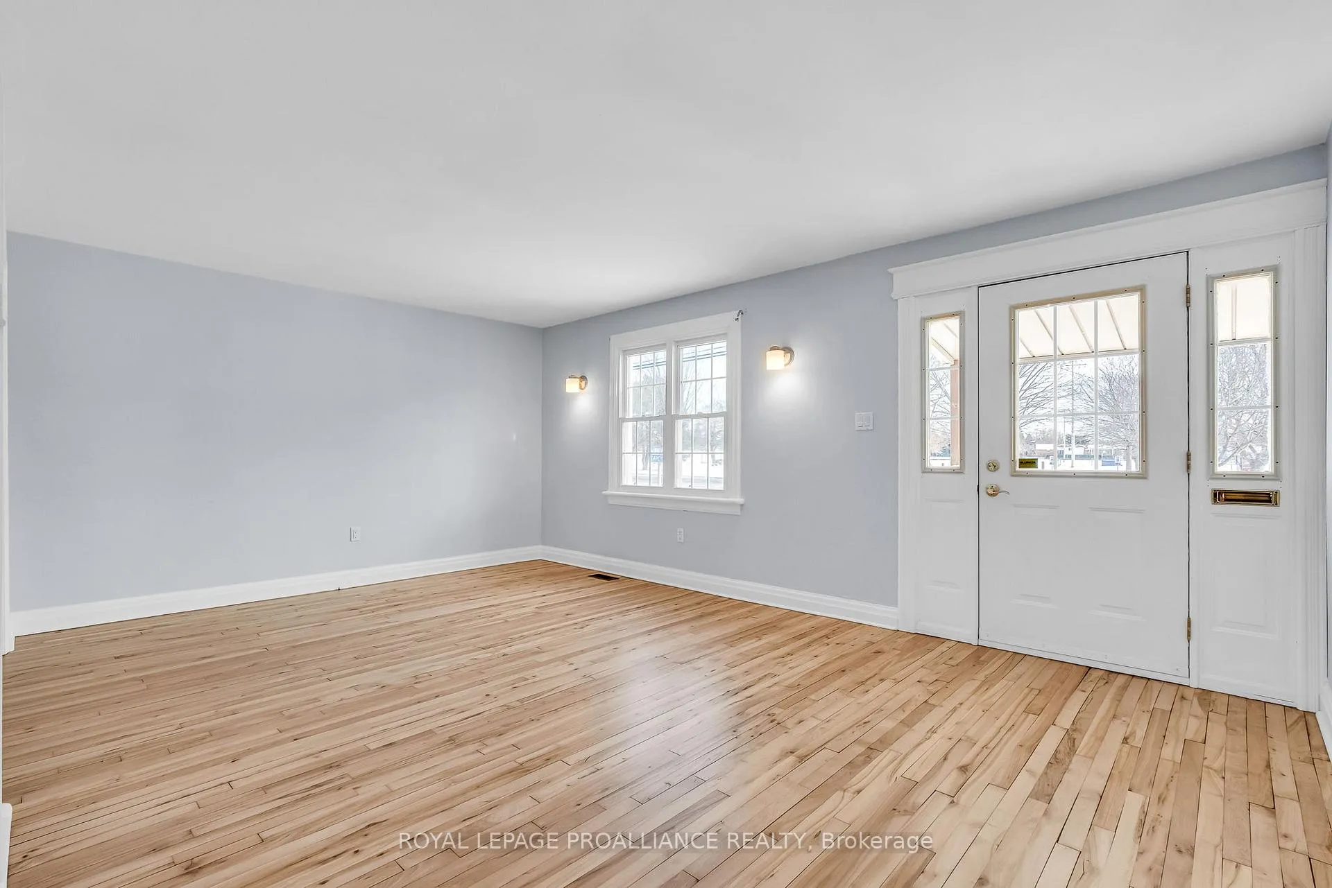 Photo 15 of 67 D'Arcy Street, Cobourg — HOMEH