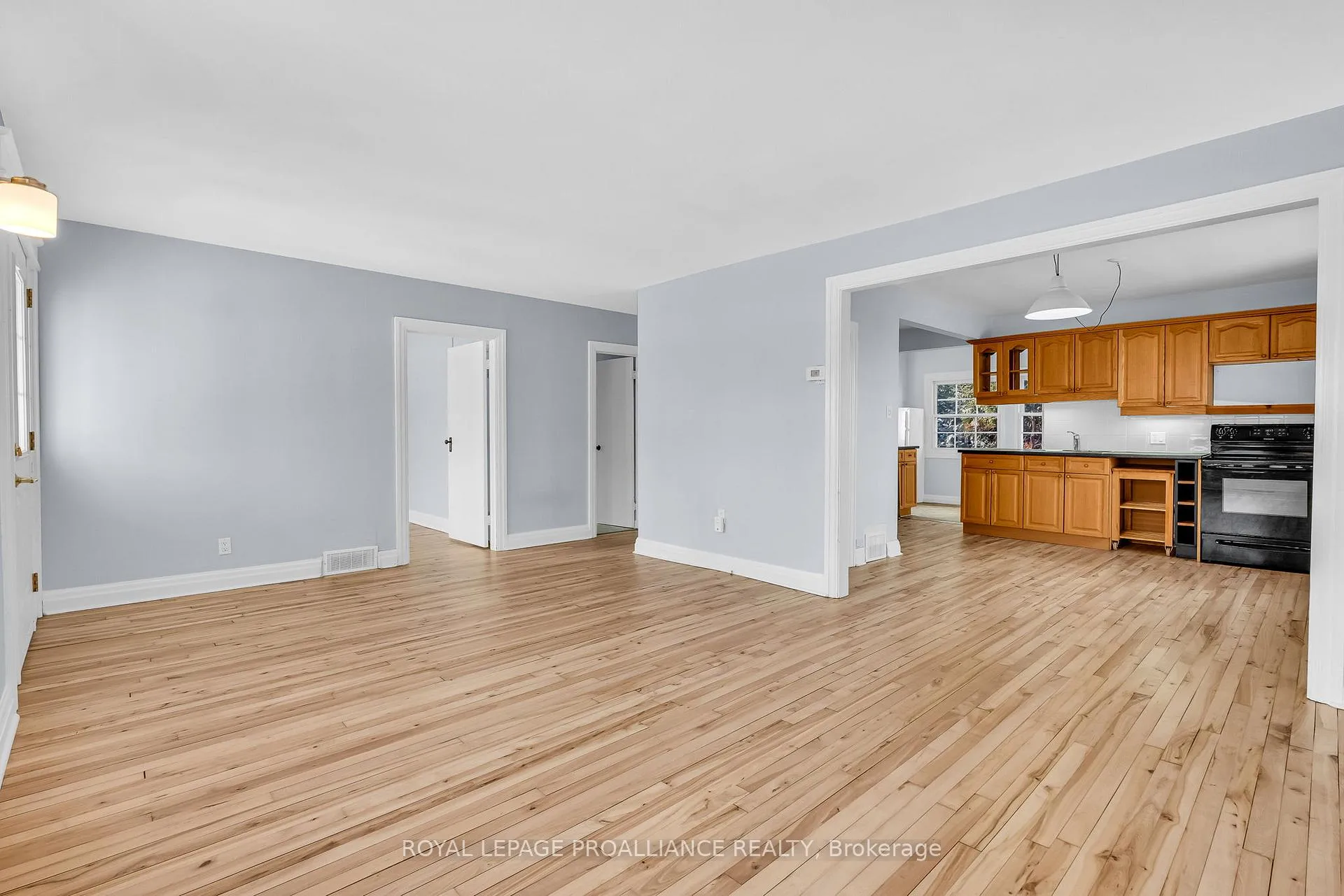 Photo 17 of 67 D'Arcy Street, Cobourg — HOMEH