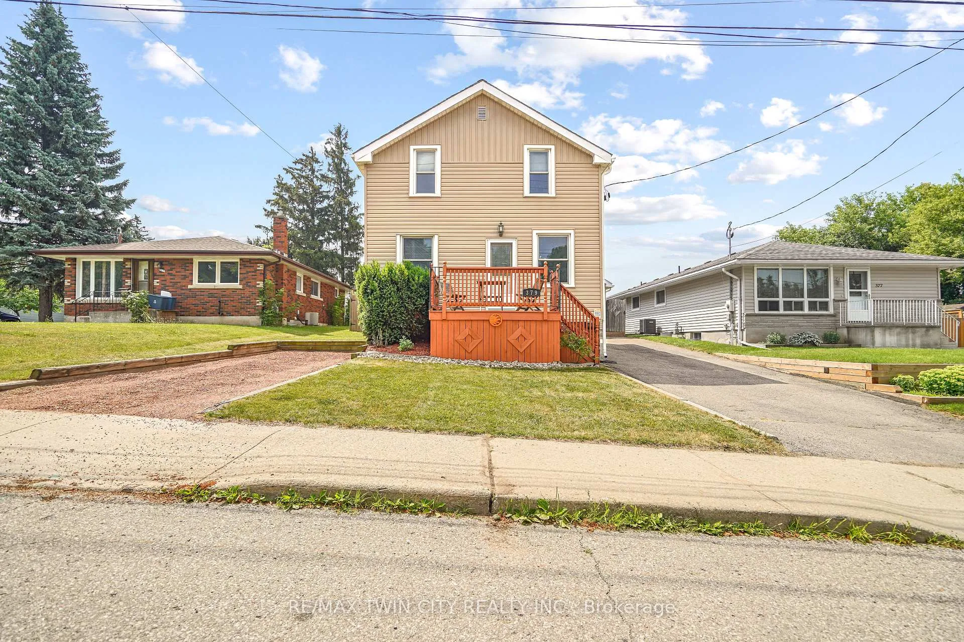 Photo 3 of 379 Grey Street, Brantford — HOMEH