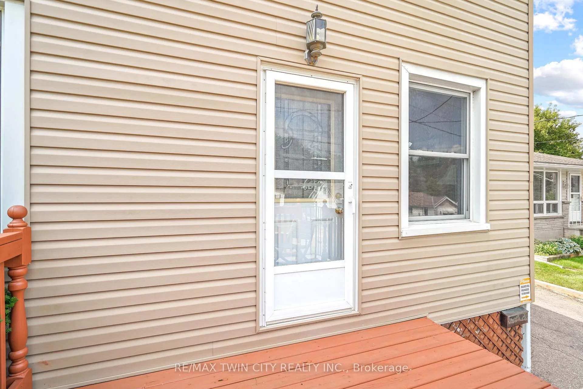 Photo 7 of 379 Grey Street, Brantford — HOMEH