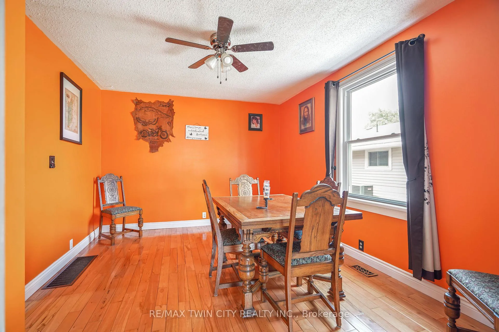 Photo 11 of 379 Grey Street, Brantford — HOMEH