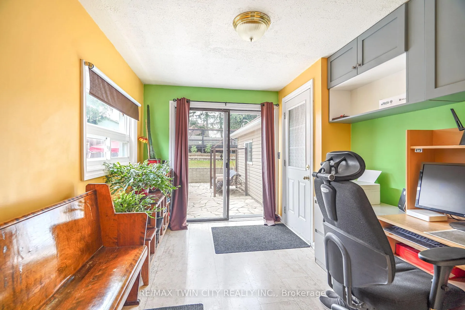 Photo 19 of 379 Grey Street, Brantford — HOMEH