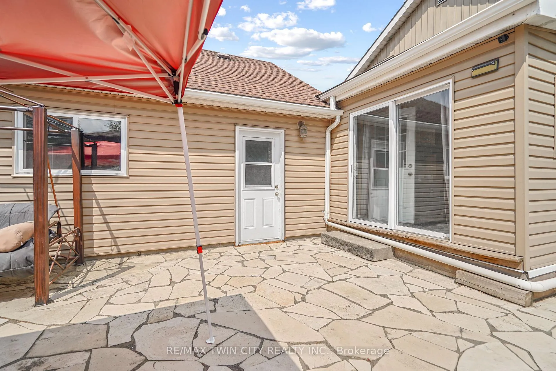 Photo 42 of 379 Grey Street, Brantford — HOMEH