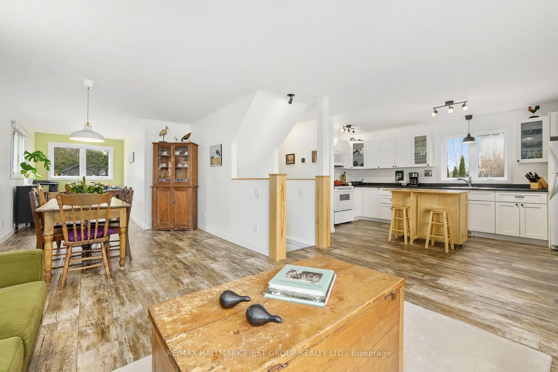 Photo 15 of 130 Burnham Street, Cobourg — HOMEH