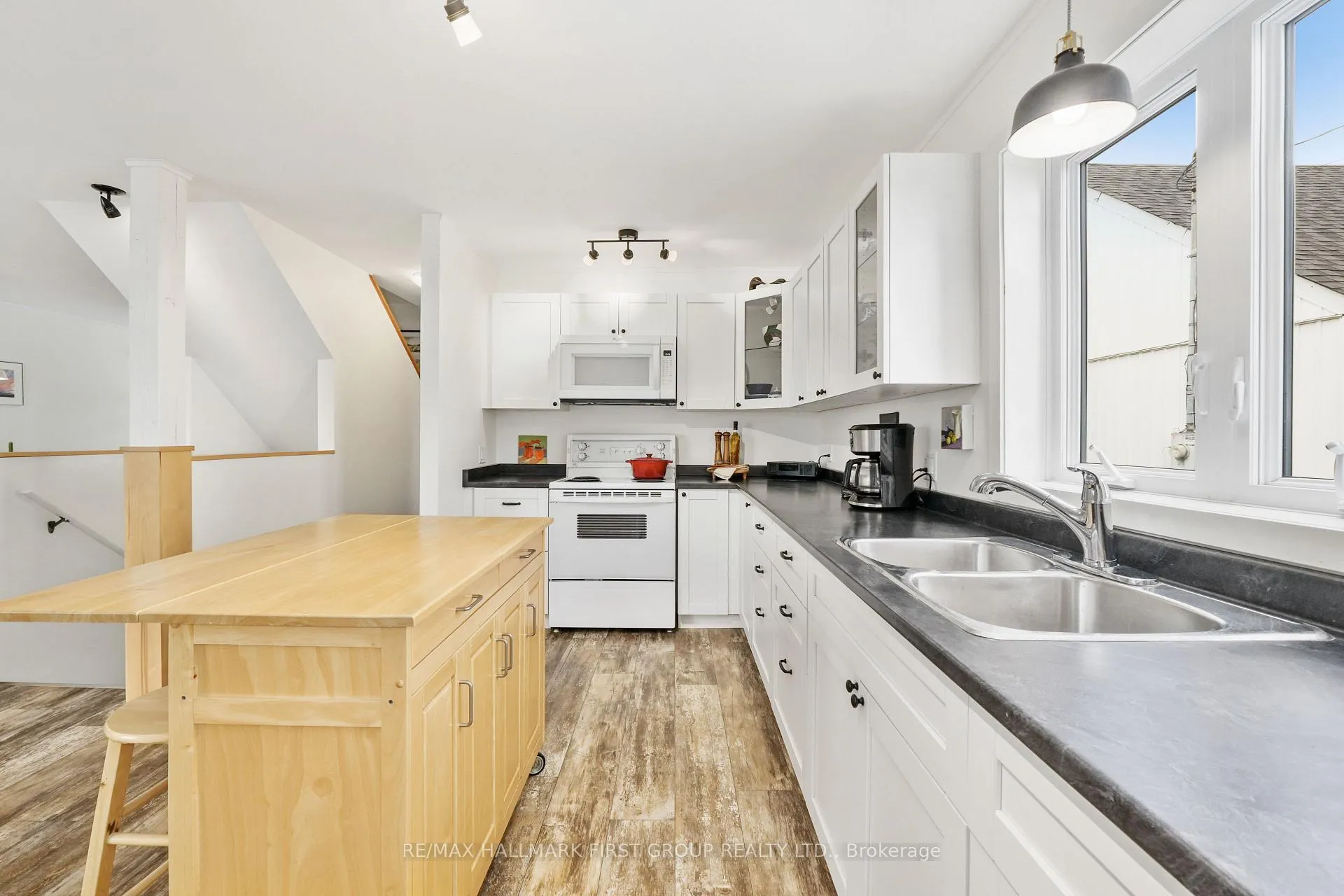 Photo 20 of 130 Burnham Street, Cobourg — HOMEH