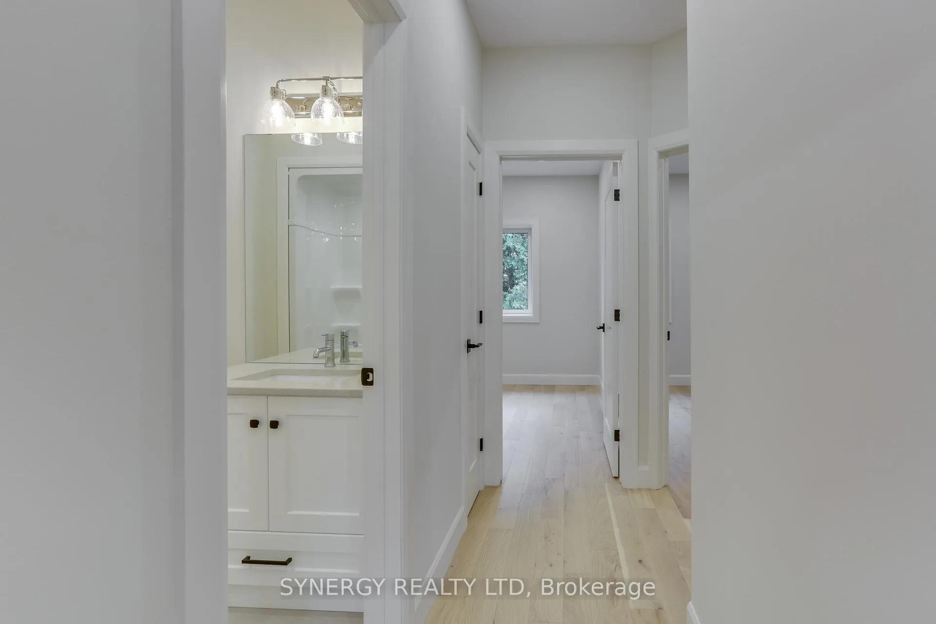 Photo 11 of 7 Haddon Lane, Strathroy-Caradoc, NW — HOMEH