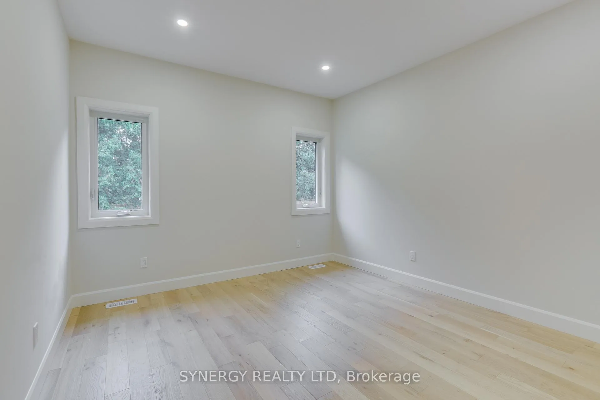 Photo 12 of 7 Haddon Lane, Strathroy-Caradoc, NW — HOMEH
