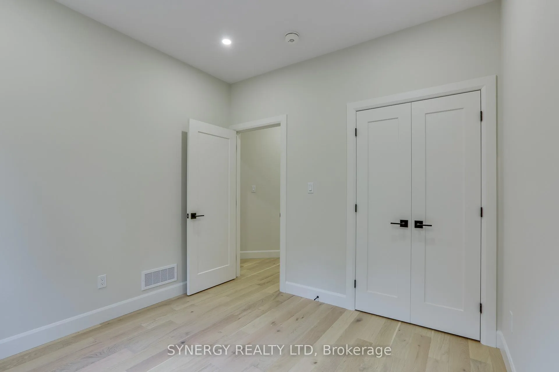 Photo 19 of 7 Haddon Lane, Strathroy-Caradoc, NW — HOMEH