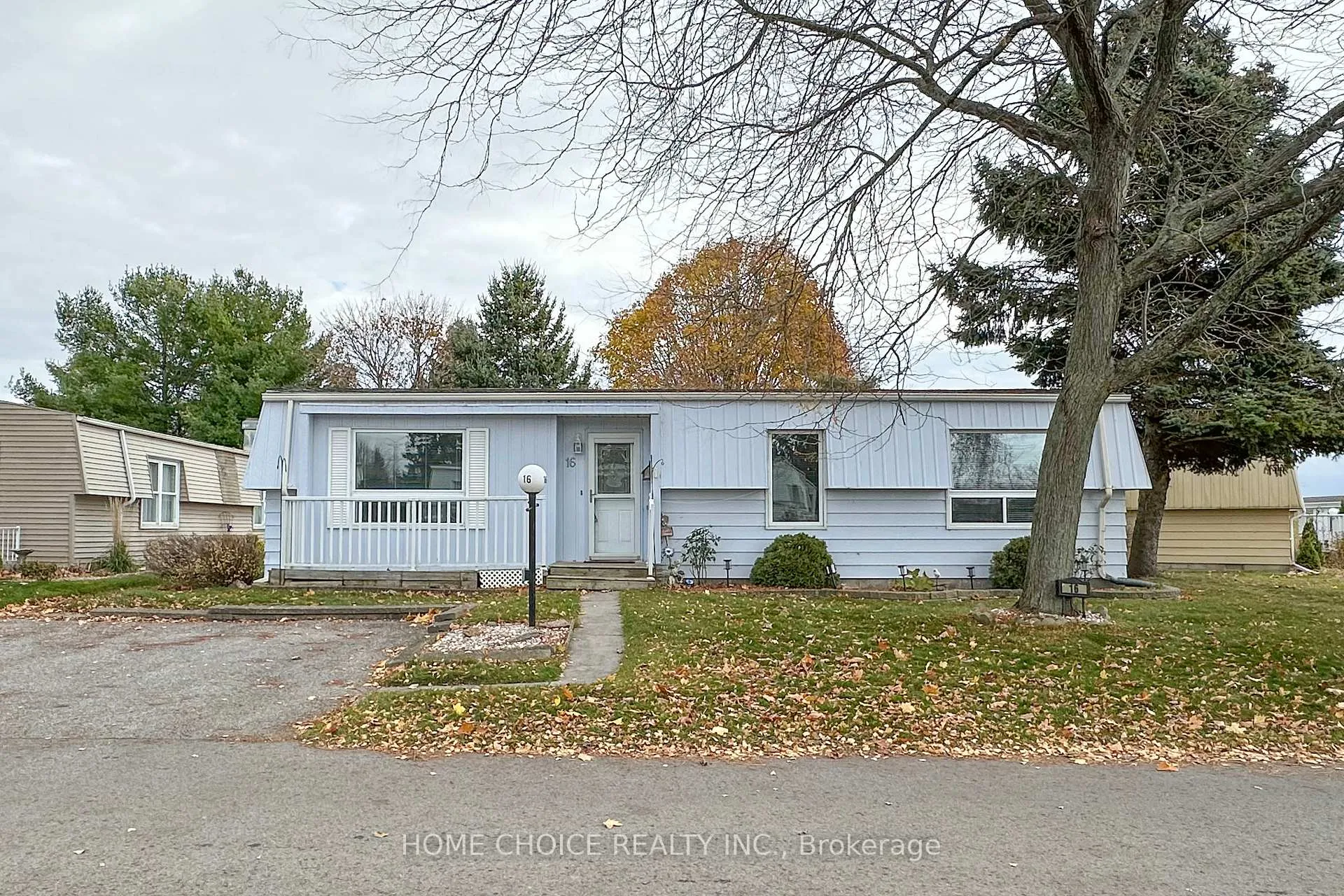 Front of 16 The Cove Road
