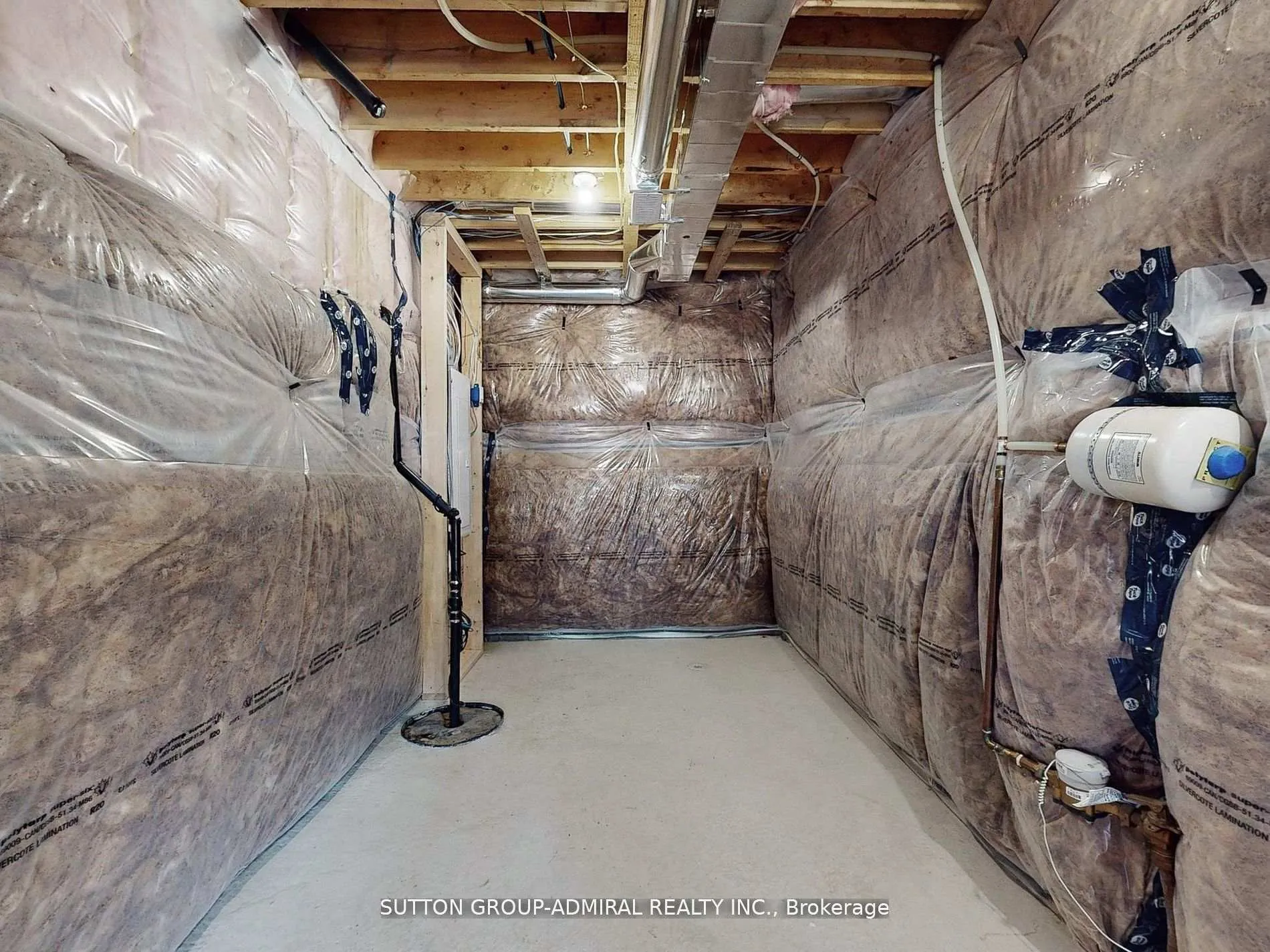 Photo 32 of 169 Muirfield Drive, Barrie, Ardagh — HOMEH