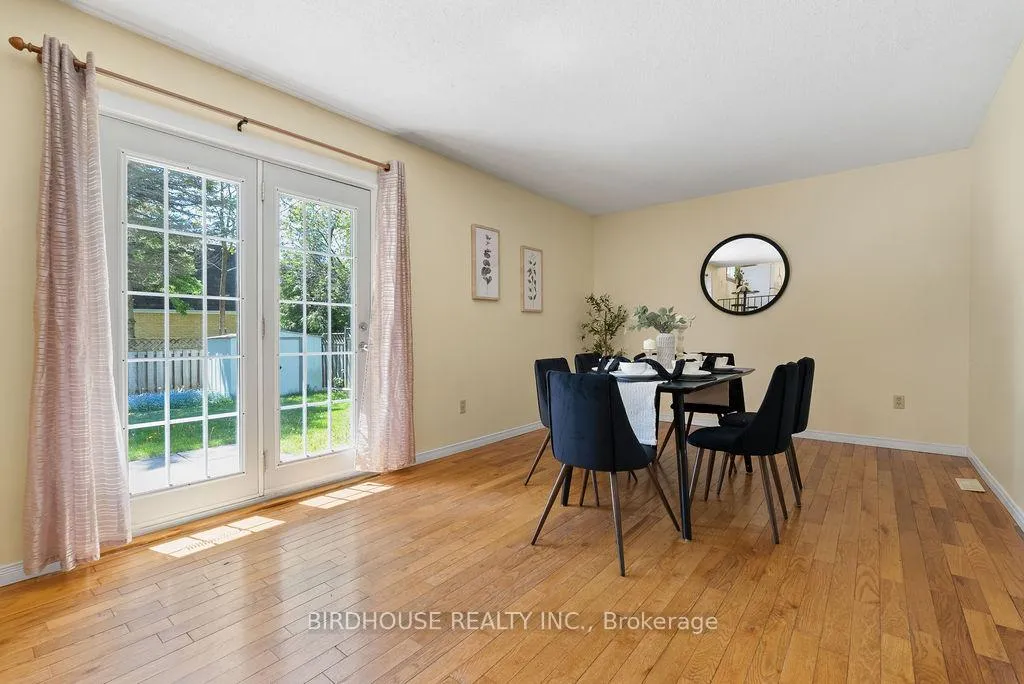 Photo 12 of 27 Edwin Street, Kawartha Lakes, Lindsay — HOMEH