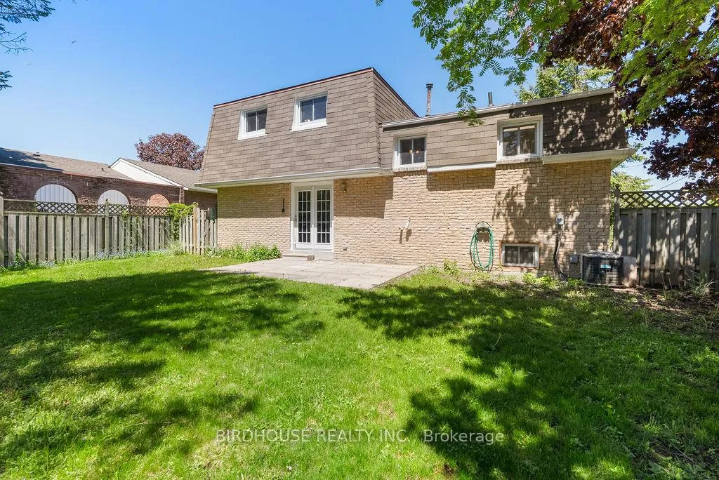 Photo 28 of 27 Edwin Street, Kawartha Lakes, Lindsay — HOMEH