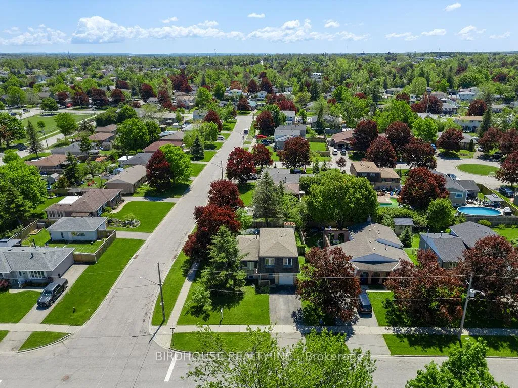 Photo 38 of 27 Edwin Street, Kawartha Lakes, Lindsay — HOMEH