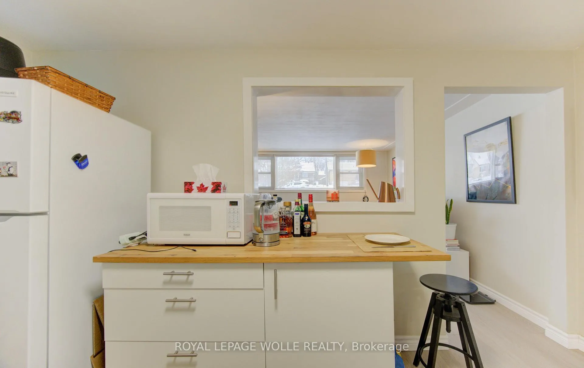 Photo 10 of 196 Allen Street E, Waterloo — HOMEH