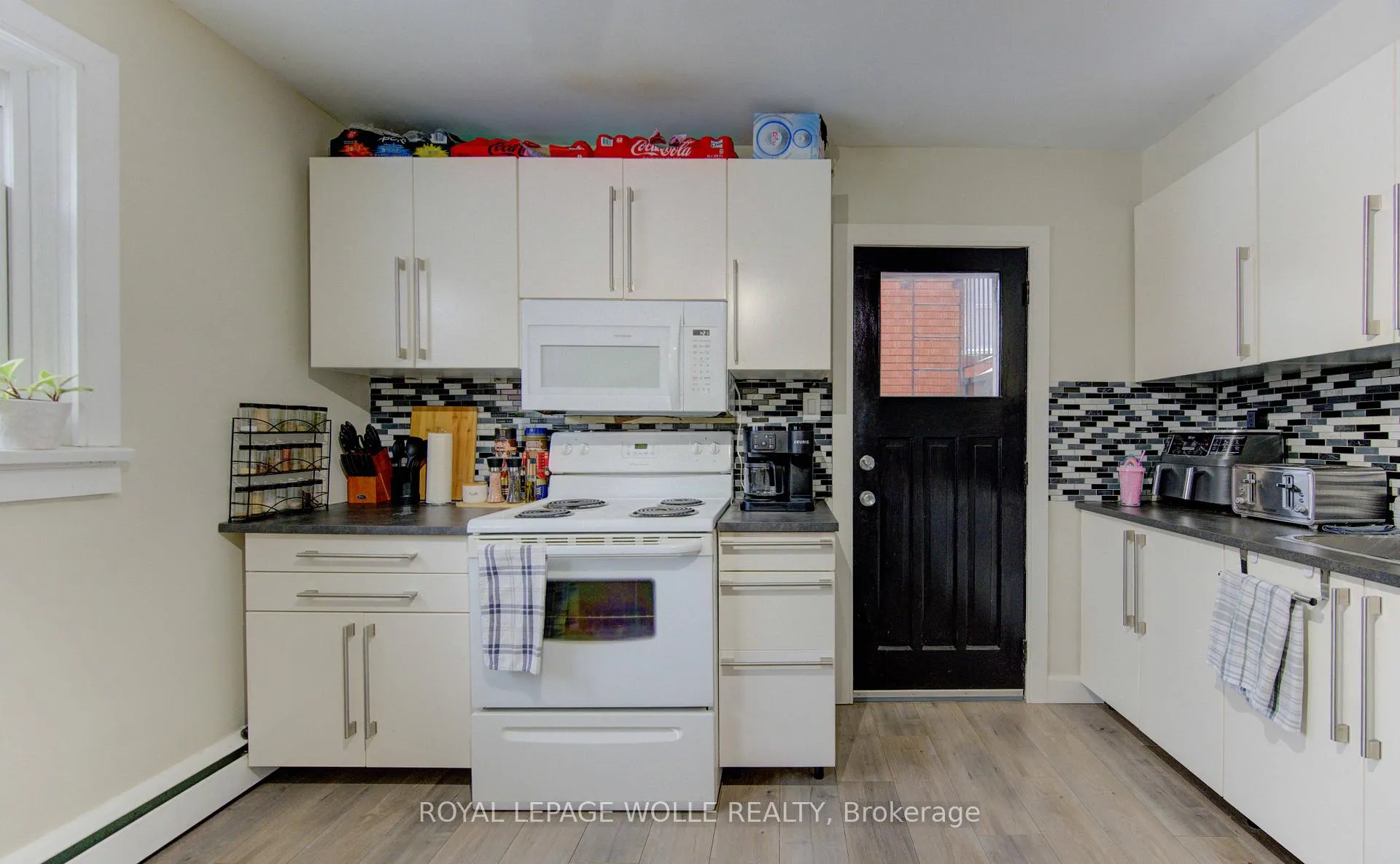 Photo 23 of 196 Allen Street E, Waterloo — HOMEH
