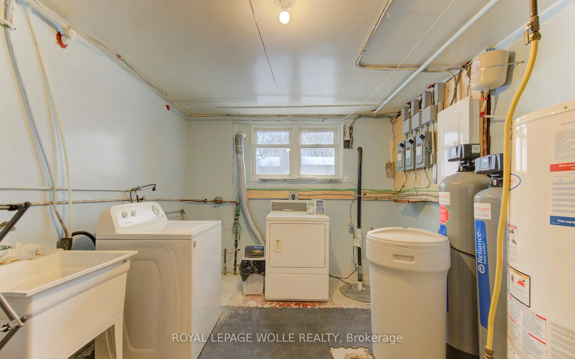 Photo 42 of 196 Allen Street E, Waterloo — HOMEH