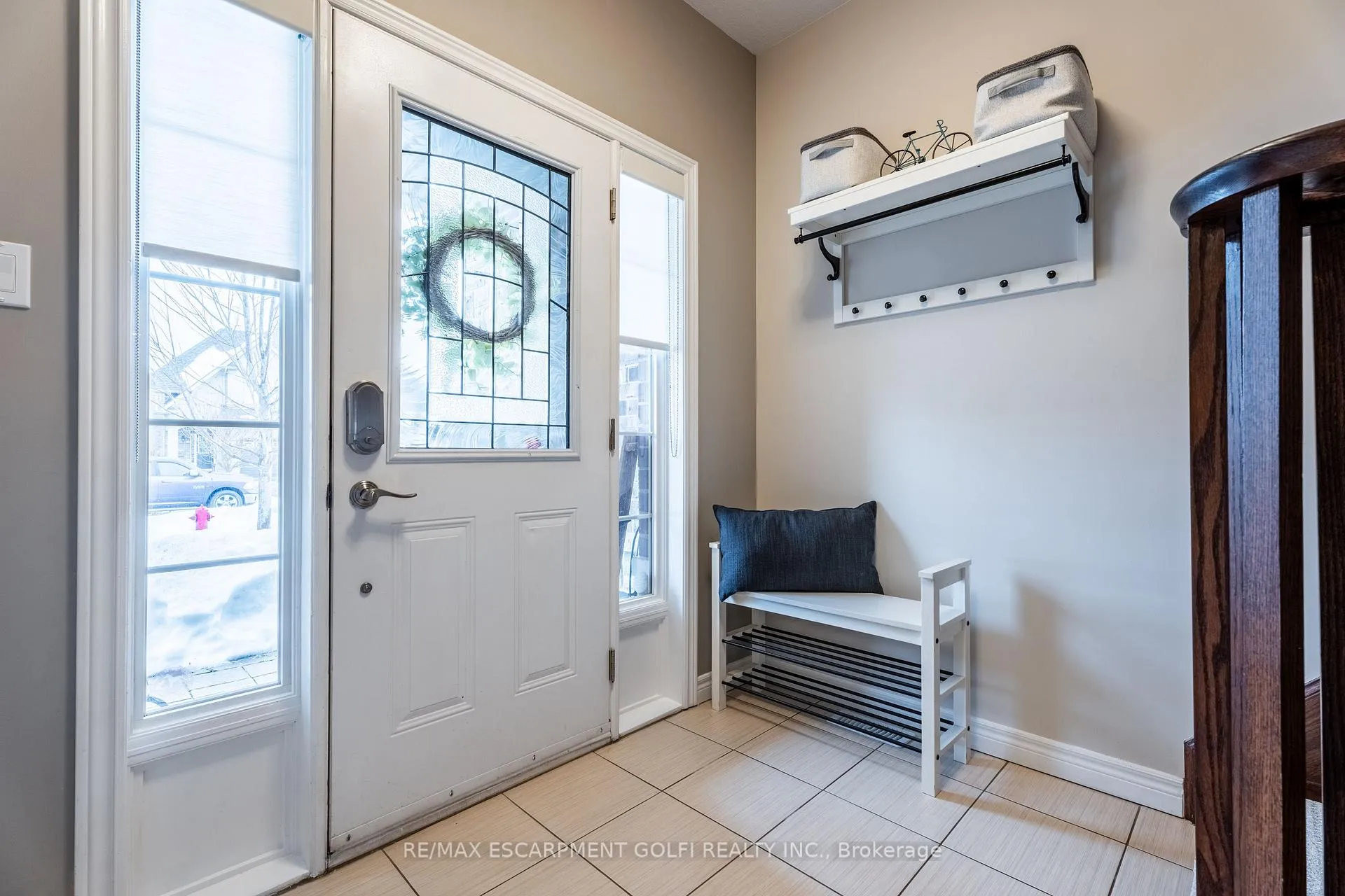 Photo 4 of 48 Galileo Drive, Hamilton, Stoney Creek — HOMEH