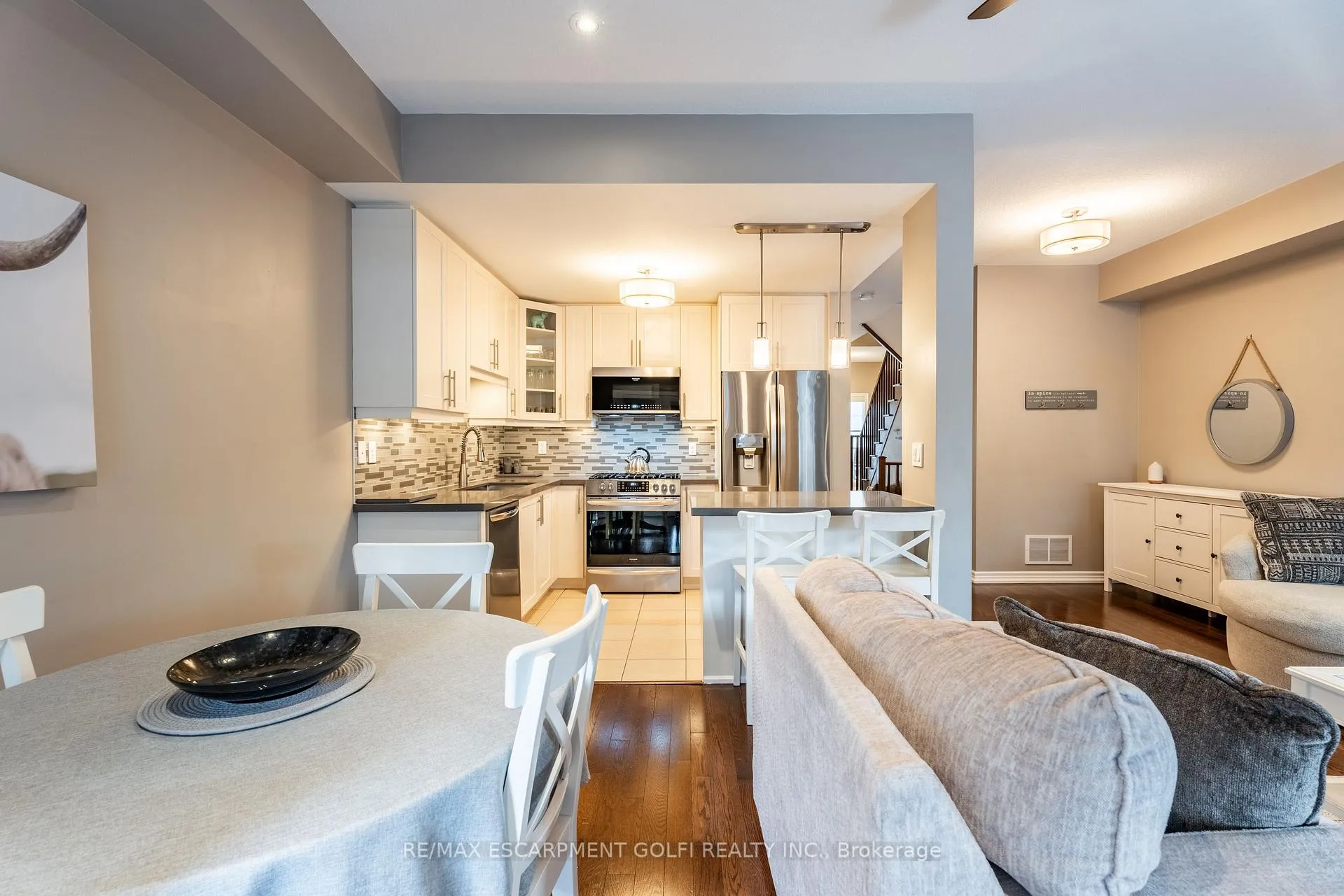 Photo 12 of 48 Galileo Drive, Hamilton, Stoney Creek — HOMEH