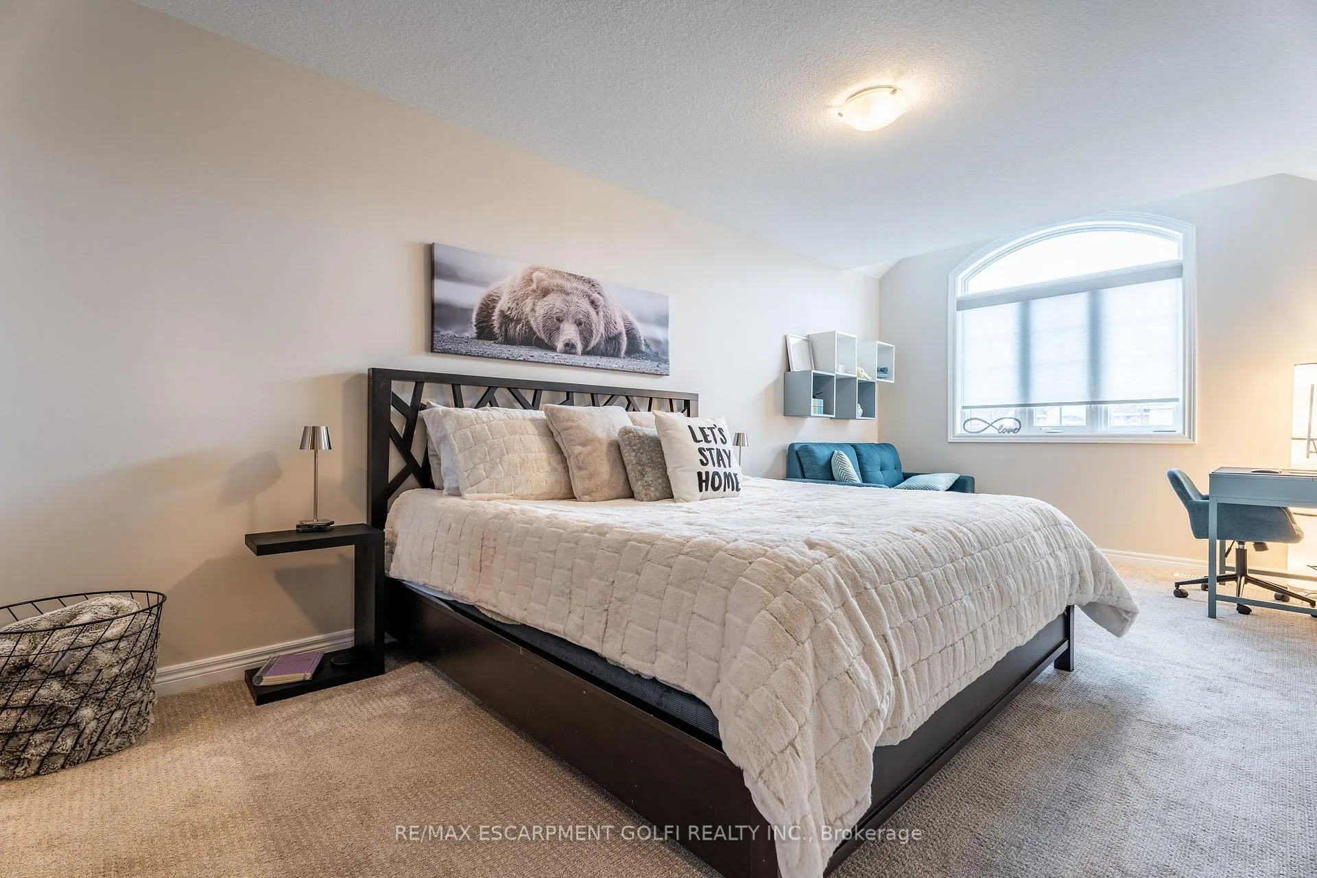 Photo 19 of 48 Galileo Drive, Hamilton, Stoney Creek — HOMEH
