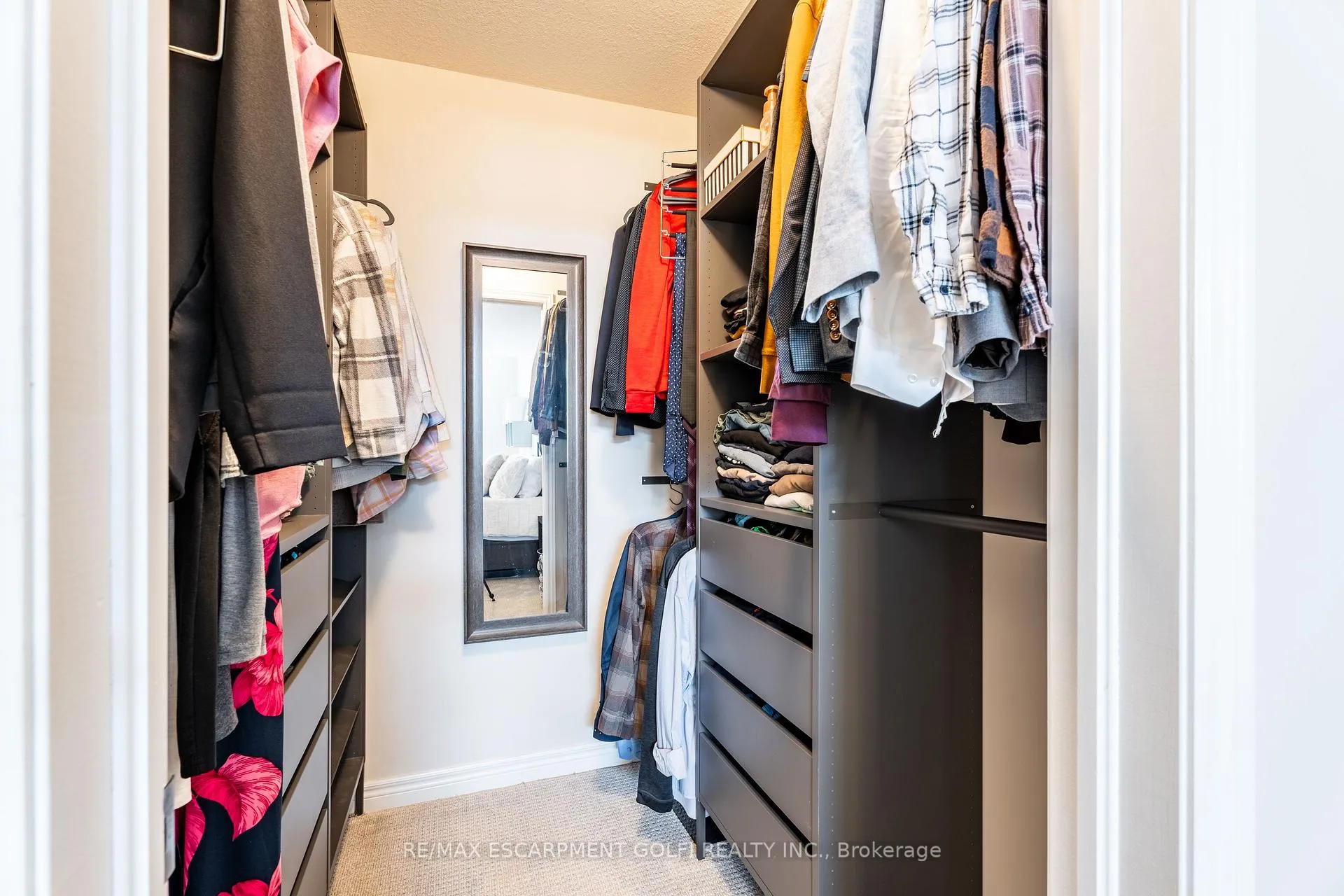 Photo 24 of 48 Galileo Drive, Hamilton, Stoney Creek — HOMEH