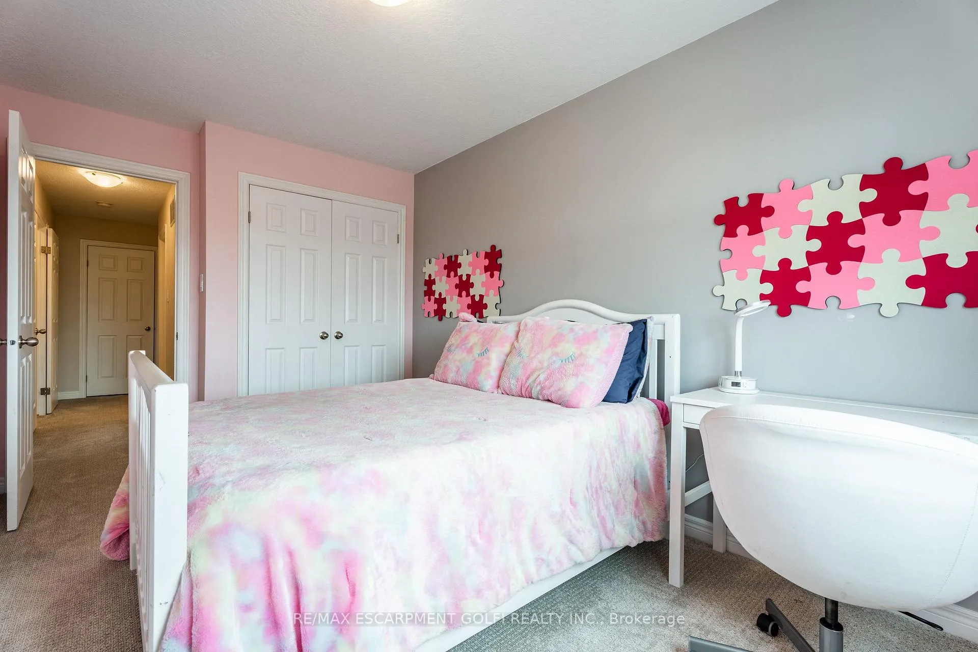 Photo 30 of 48 Galileo Drive, Hamilton, Stoney Creek — HOMEH
