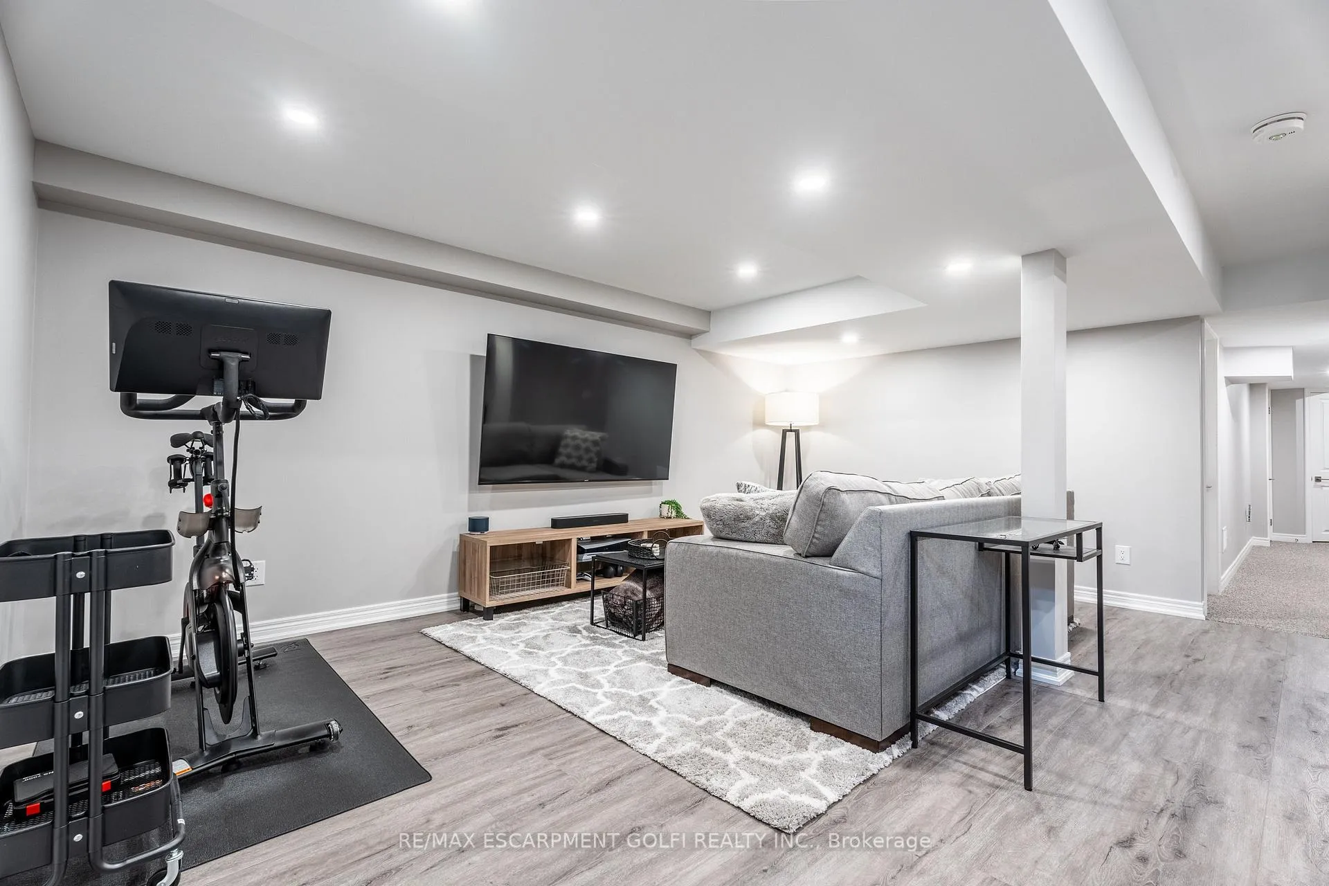 Photo 34 of 48 Galileo Drive, Hamilton, Stoney Creek — HOMEH