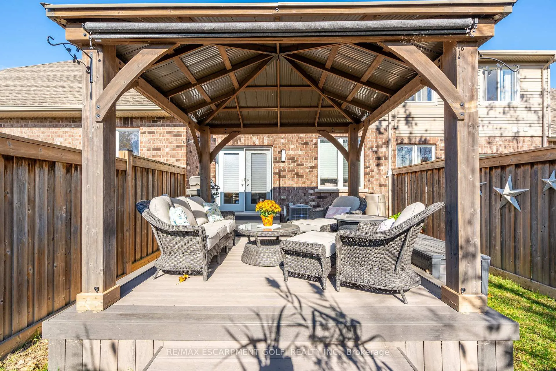 Photo 38 of 48 Galileo Drive, Hamilton, Stoney Creek — HOMEH