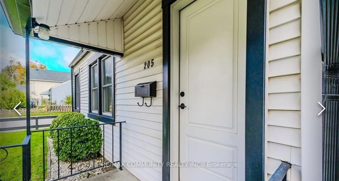 Photo 4 of 205 Schlueter Street, Cambridge — HOMEH