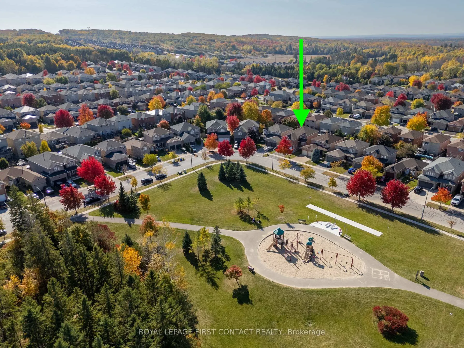 Photo 2 of 36 Batteaux Street, Barrie, Ardagh — HOMEH