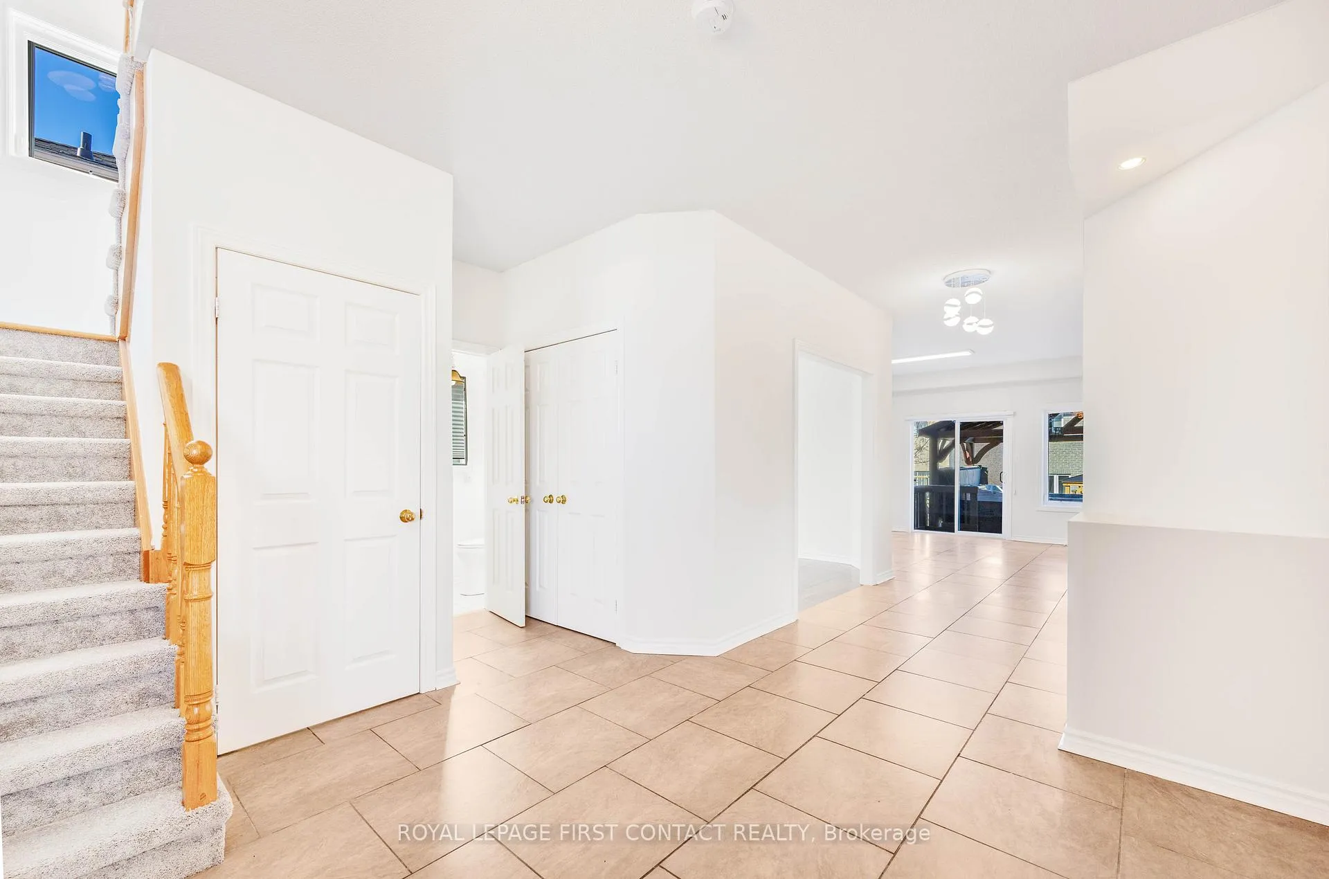 Photo 6 of 36 Batteaux Street, Barrie, Ardagh — HOMEH