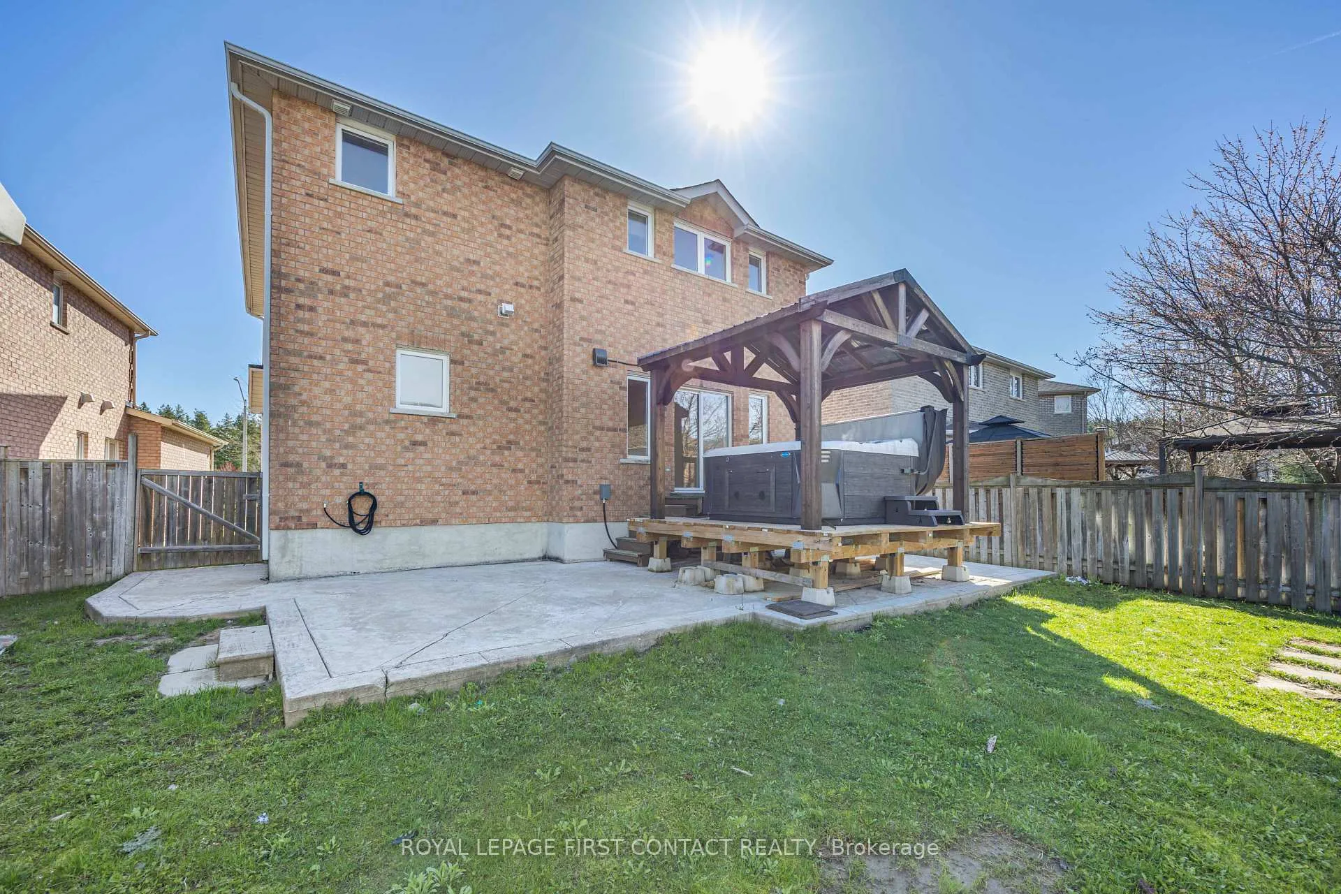 Photo 39 of 36 Batteaux Street, Barrie, Ardagh — HOMEH