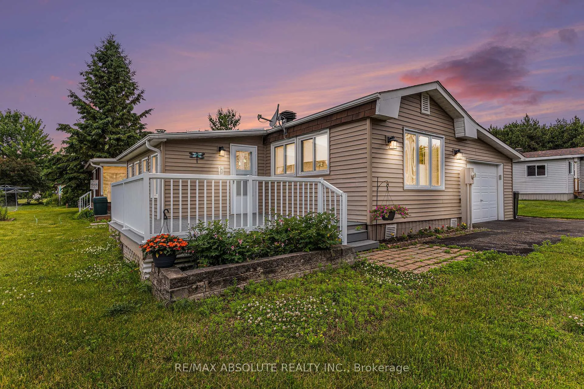 Photo 1 of 35 Woodside Lane, McNab/Braeside, Mcnab/Braeside Twps — HOMEH