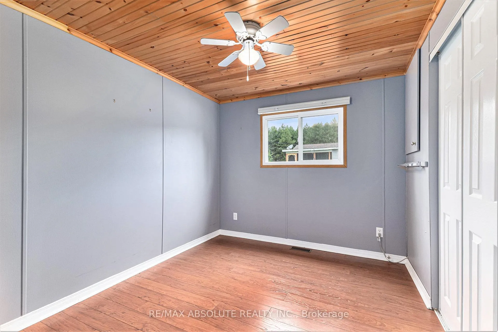 Photo 13 of 35 Woodside Lane, McNab/Braeside, Mcnab/Braeside Twps — HOMEH