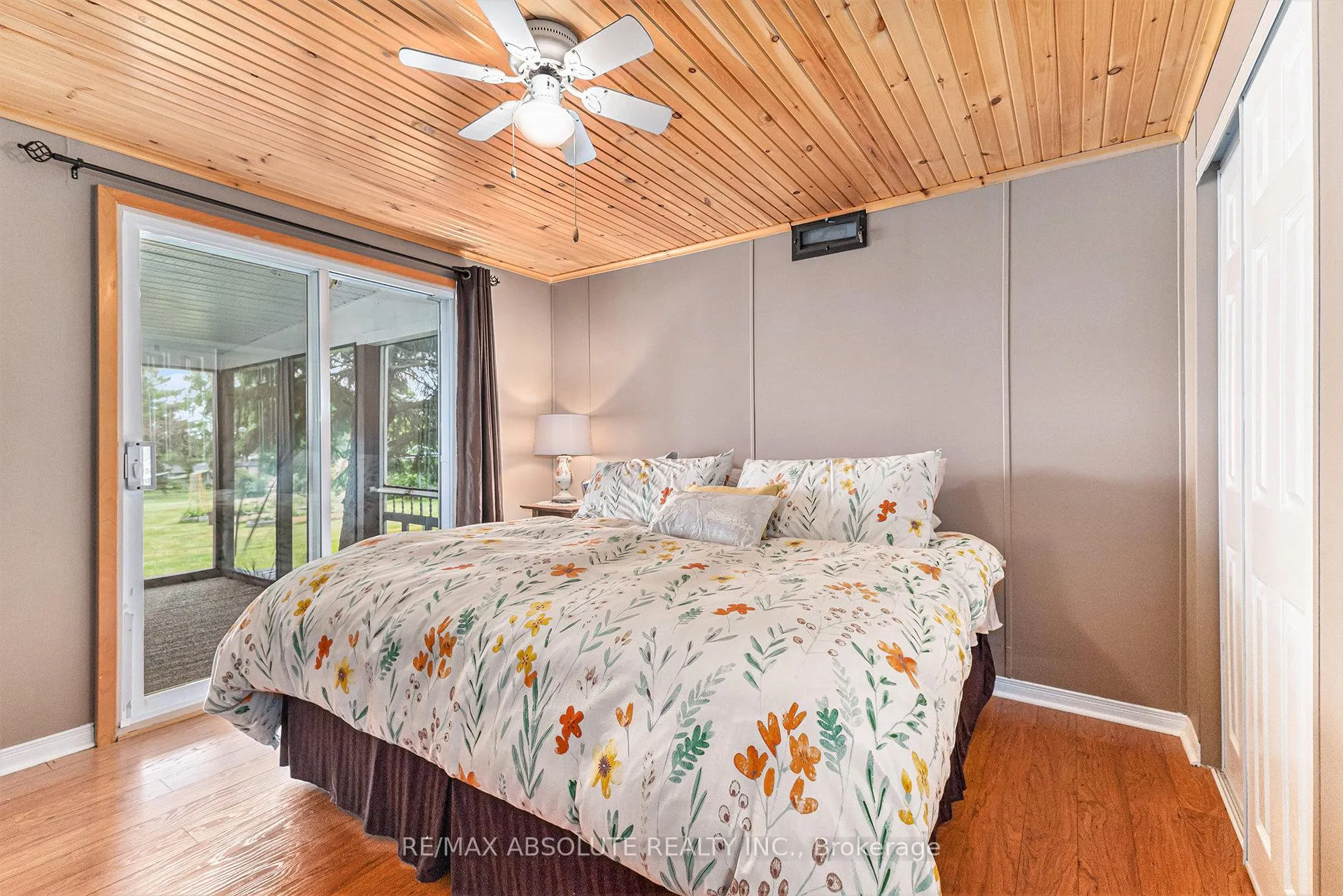 Photo 15 of 35 Woodside Lane, McNab/Braeside, Mcnab/Braeside Twps — HOMEH
