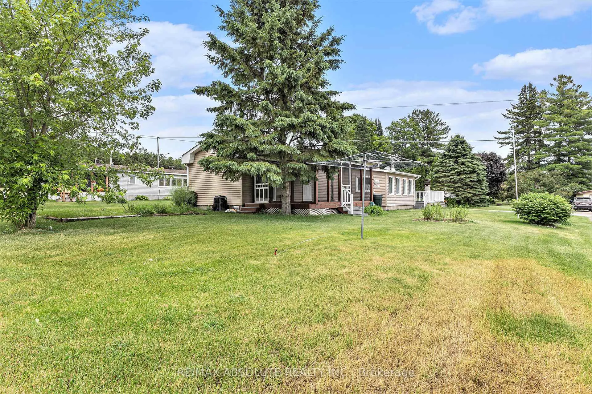 Photo 21 of 35 Woodside Lane, McNab/Braeside, Mcnab/Braeside Twps — HOMEH
