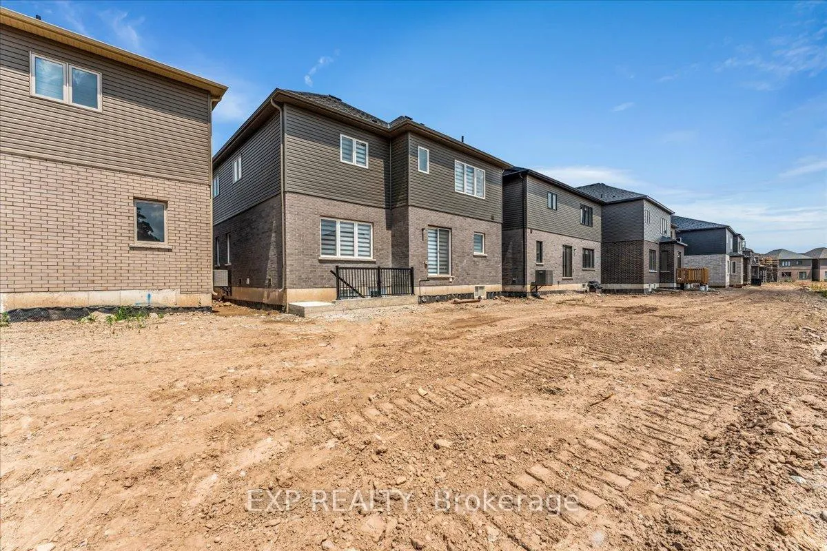 Photo 41 of 51 Mckernan Avenue, Brantford — HOMEH