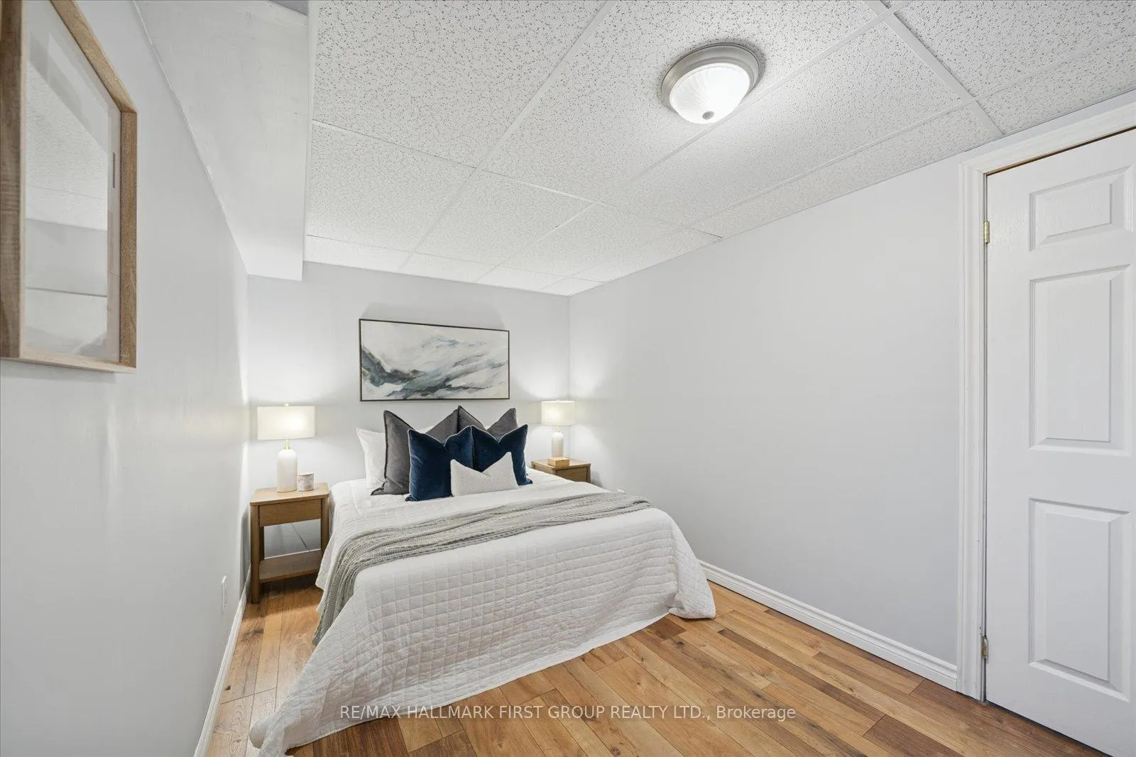 Photo 21 of 35 Beckett Crescent, Clarington, Courtice — HOMEH