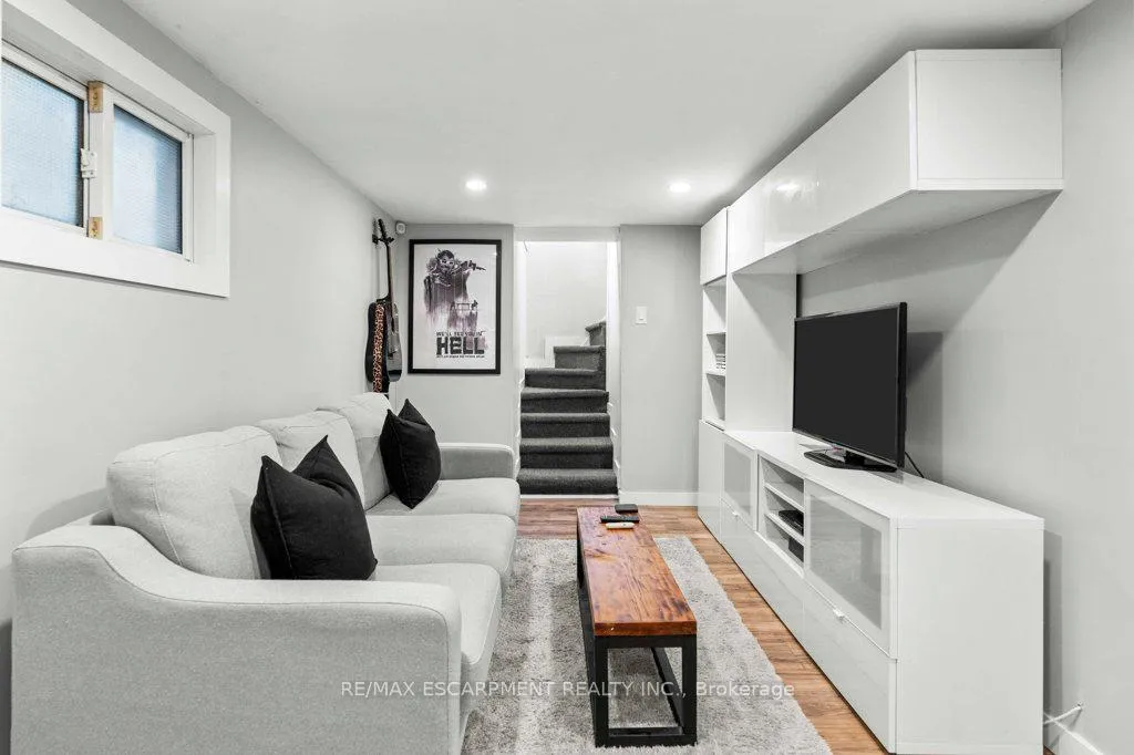 Photo 28 of 18 Ellis Avenue, Hamilton, Crown Point — HOMEH