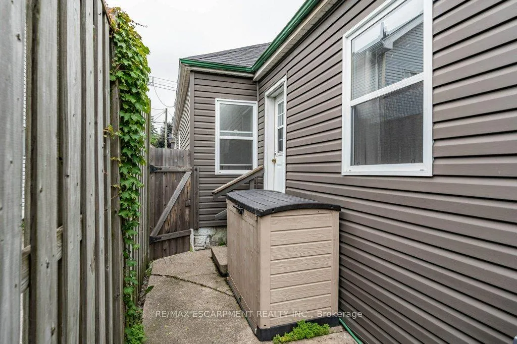 Photo 45 of 18 Ellis Avenue, Hamilton, Crown Point — HOMEH